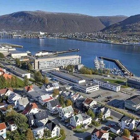 In The Heart Of The Aurora Borealis - Tromso City מראה חיצוני תמונה